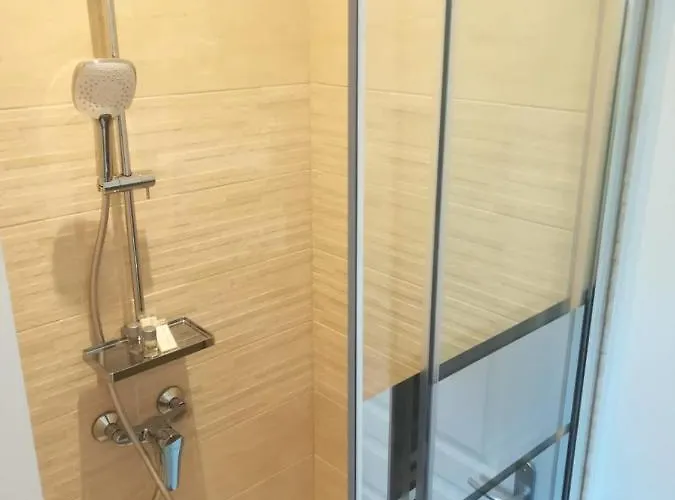 Le Diplomatico Centre By Myfrenchpat *