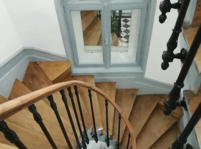 Le Diplomatico Centre By Myfrenchpat Apartment