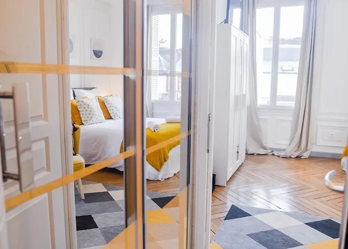 Apartment Le Diplomatico Centre By Myfrenchpat