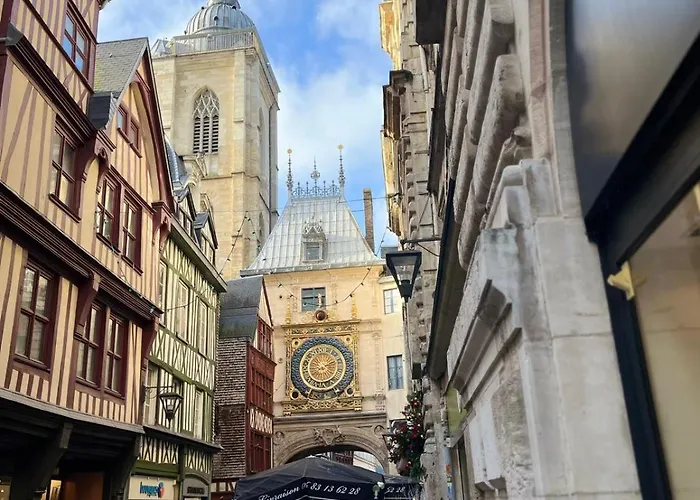 Le Diplomatico Centre By Myfrenchpat Apartment