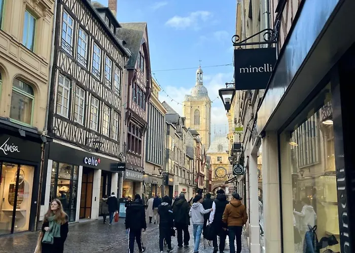 Le Diplomatico Centre By Myfrenchpat Apartment